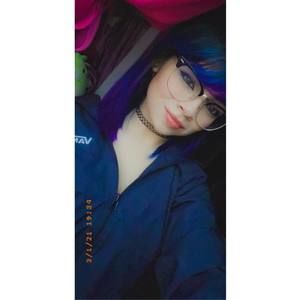 Meet your Posher, Tania